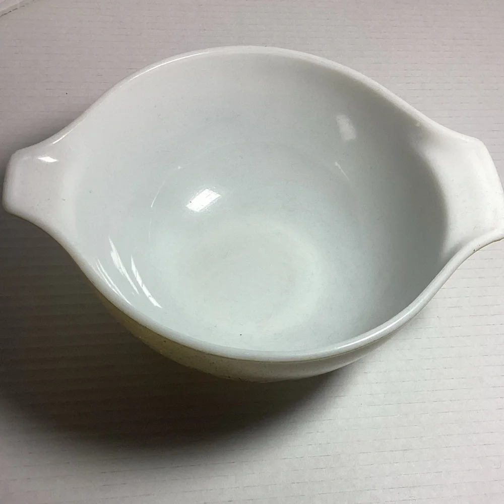 Vintage Mixing Bowl Set with Floral Design - Picture 15 of 16